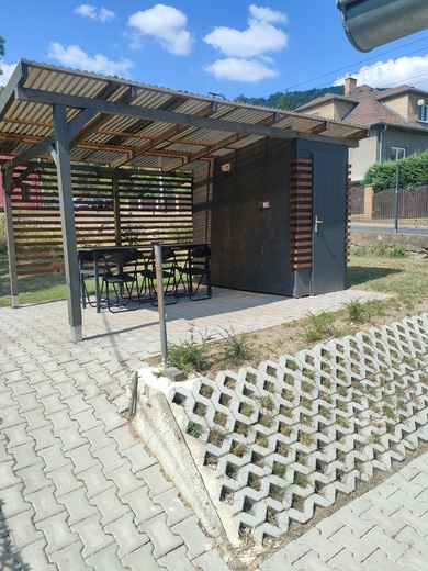 Zastřešená pergola